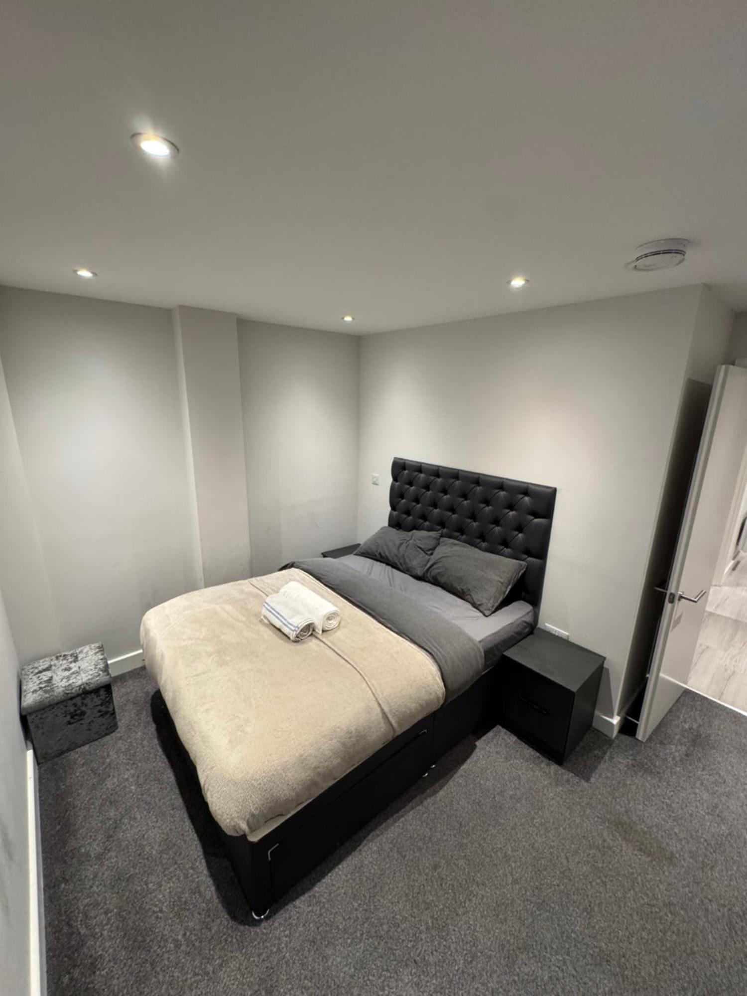 Appartement Regent Plaza à Manchester Extérieur photo