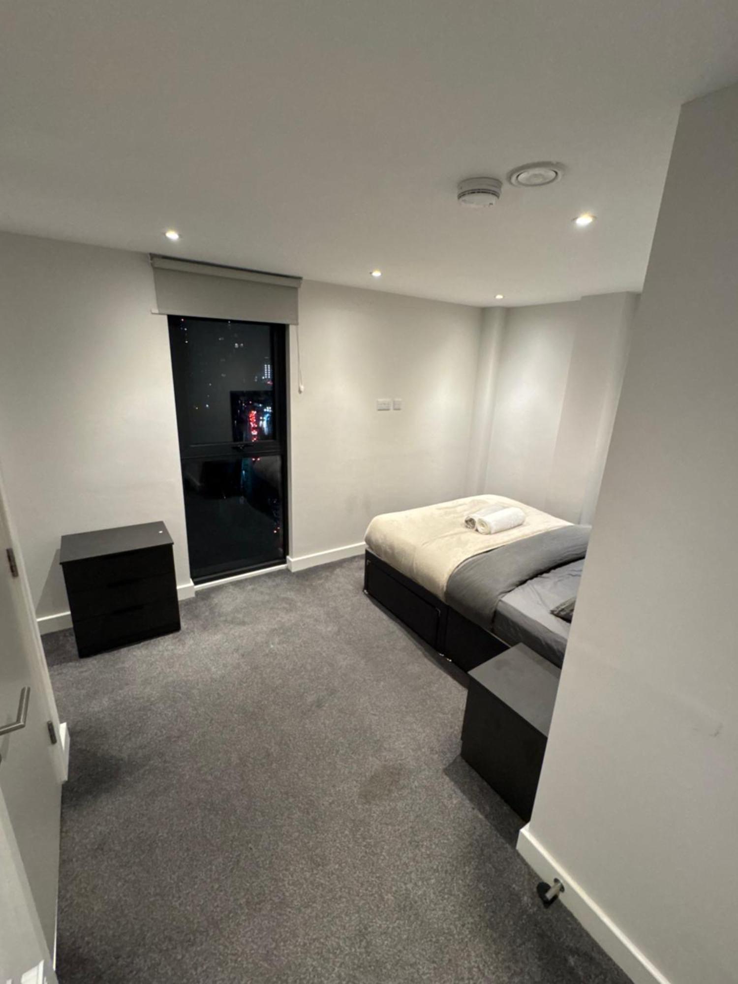 Appartement Regent Plaza à Manchester Extérieur photo